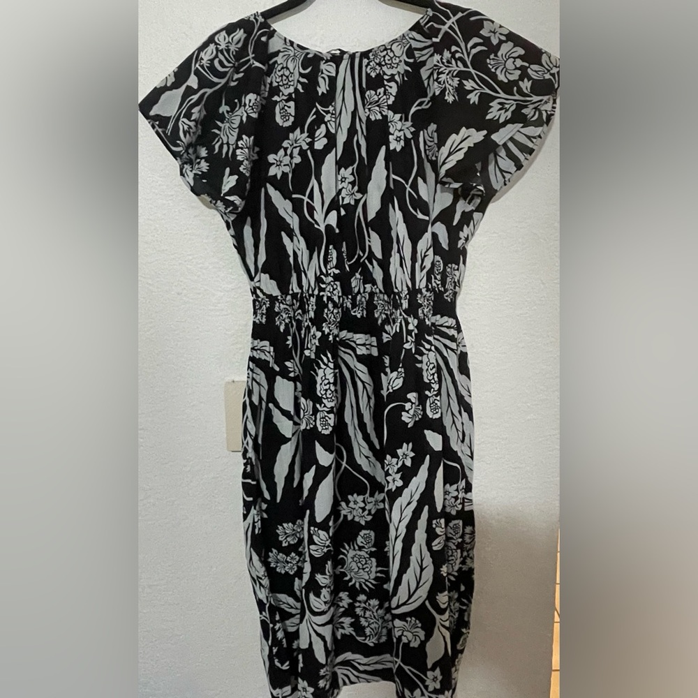 H&M black and white ruffle midi dress